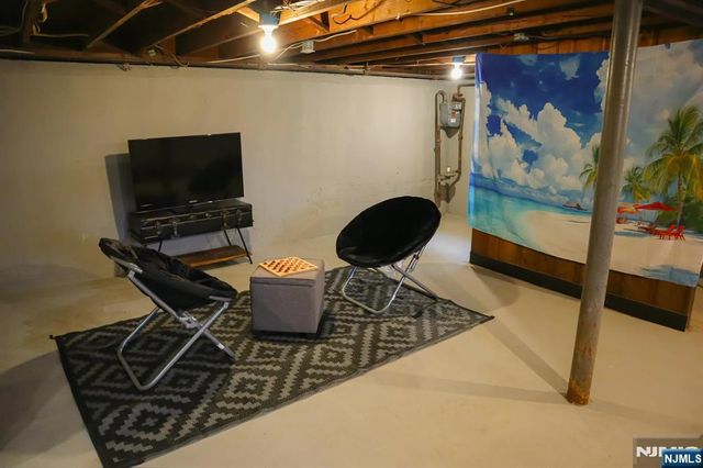 78 Poplar Avenue, Little Ferry, NJ 07643