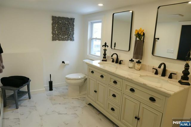 78 Poplar Avenue, Little Ferry, NJ 07643