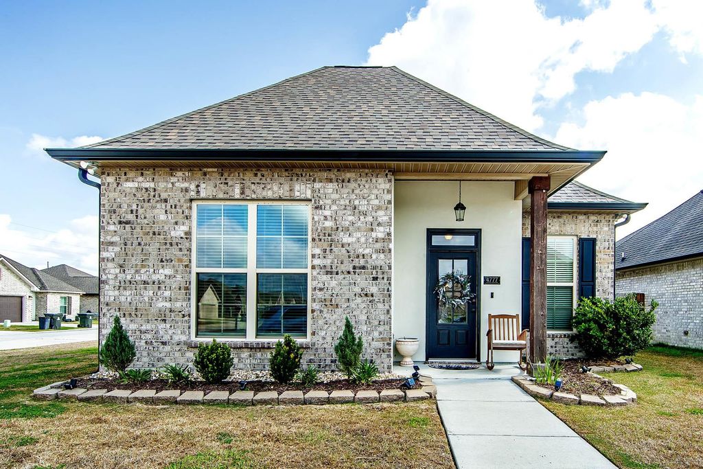 4777 Emile Dr, Houma, LA 70364