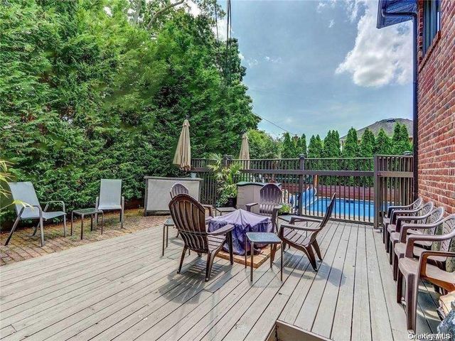 1603 Anita Lane, Seaford, NY 11783