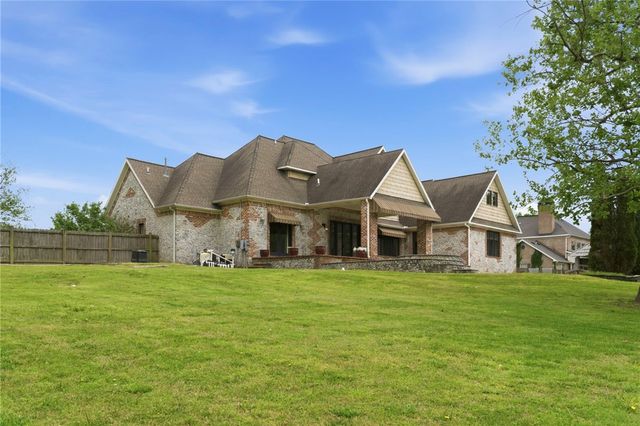 3618 Howard Nickell Road, Fayetteville, AR 72704