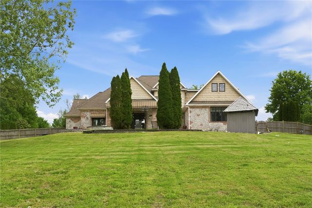 3618 Howard Nickell Road, Fayetteville, AR 72704