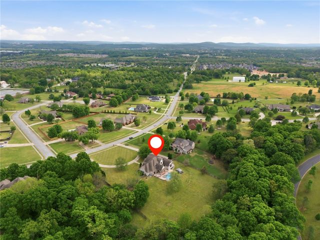 3618 Howard Nickell Road, Fayetteville, AR 72704