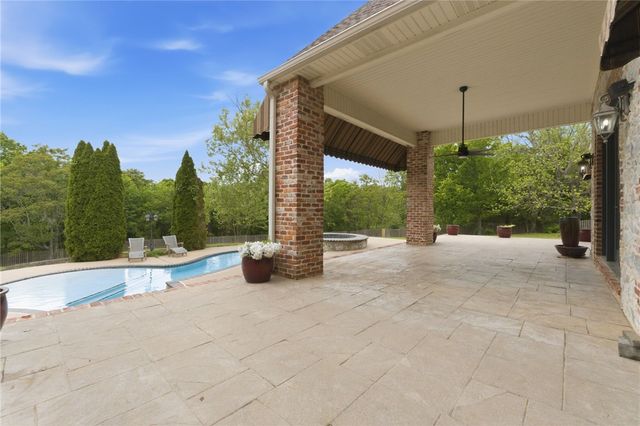3618 Howard Nickell Road, Fayetteville, AR 72704