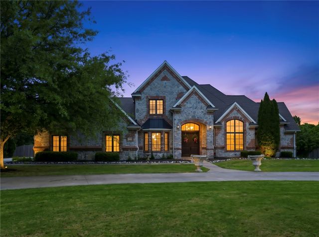 3618 Howard Nickell Road, Fayetteville, AR 72704