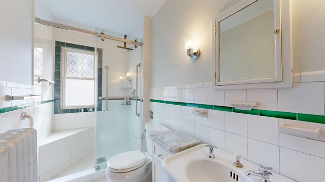 25 University Terrace, Burlington, VT 05401