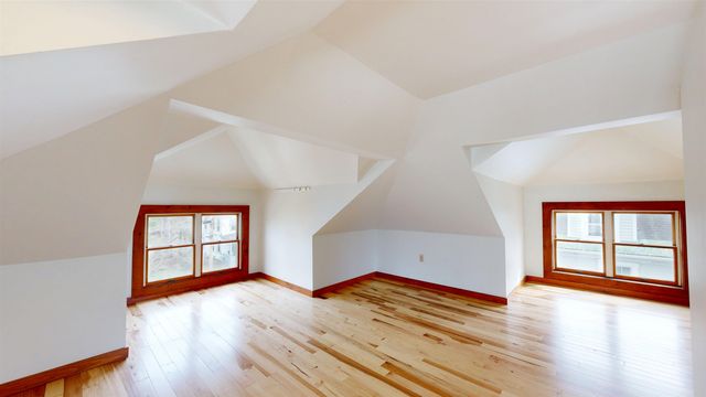25 University Terrace, Burlington, VT 05401