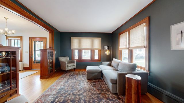 25 University Terrace, Burlington, VT 05401