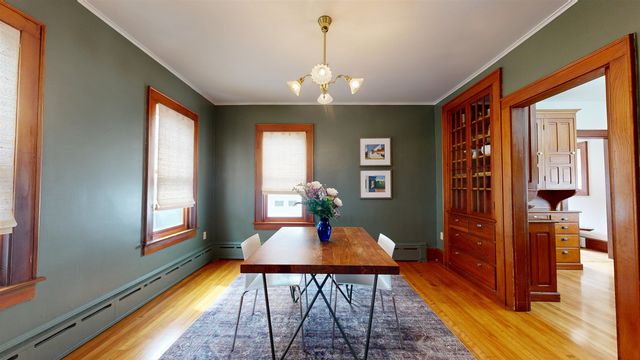 25 University Terrace, Burlington, VT 05401