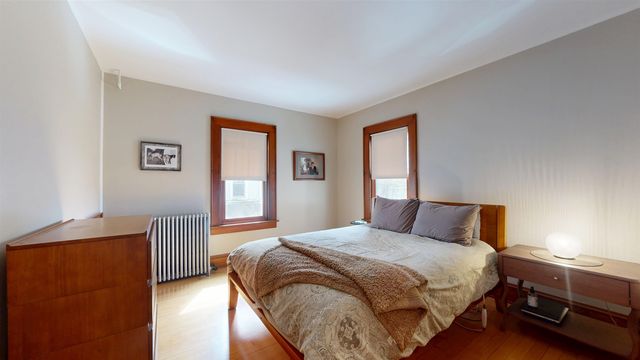 25 University Terrace, Burlington, VT 05401