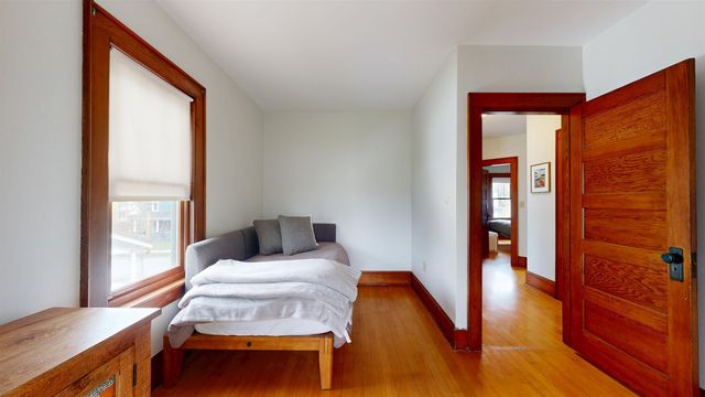 25 University Terrace, Burlington, VT 05401