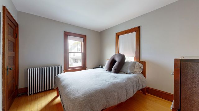 25 University Terrace, Burlington, VT 05401