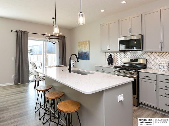 12957 S 54 Street, Papillion, NE 68138