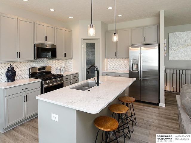 12957 S 54 Street, Papillion, NE 68138