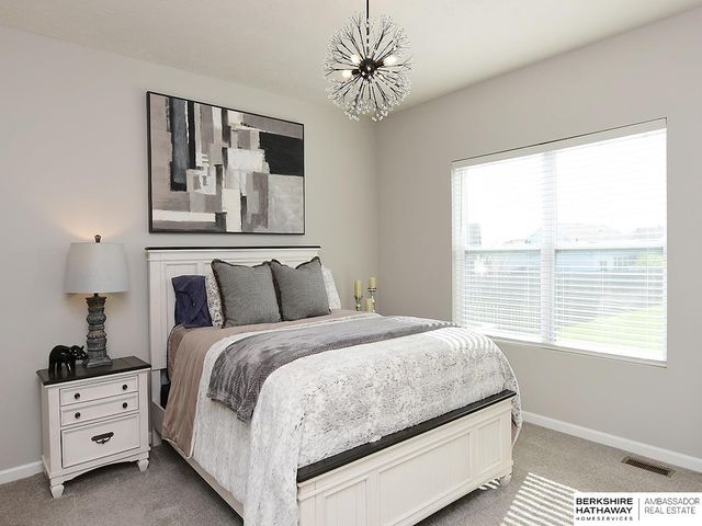 12957 S 54 Street, Papillion, NE 68138