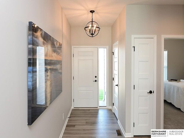 12957 S 54 Street, Papillion, NE 68138