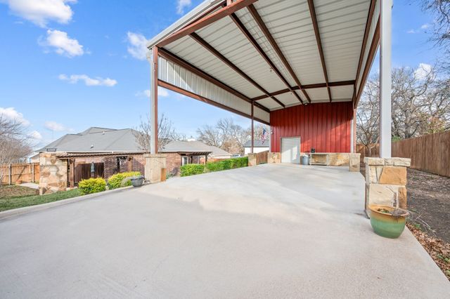 201 Pioneer Drive A, Keene, TX 76059