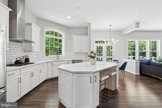 2019 BASIL HALL CT, Gambrills, MD 21054