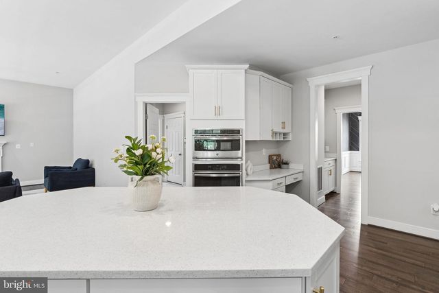 2019 BASIL HALL CT, Gambrills, MD 21054