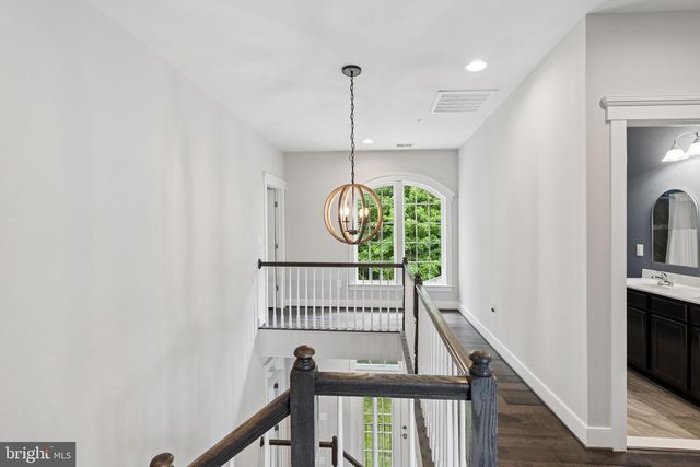2019 BASIL HALL CT, Gambrills, MD 21054