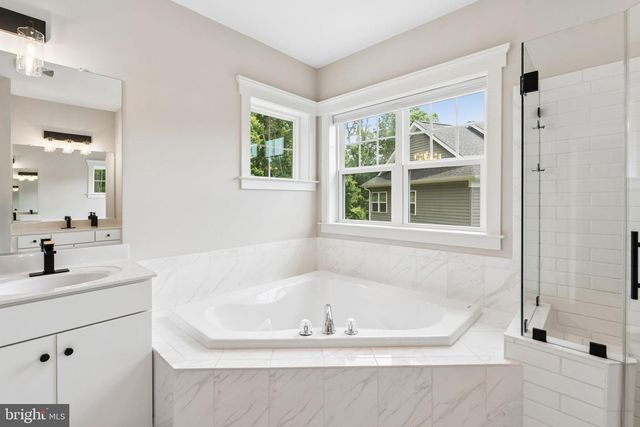 2019 BASIL HALL CT, Gambrills, MD 21054