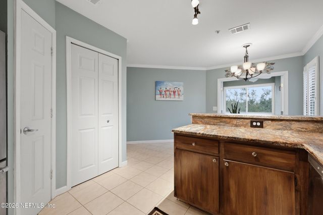 1701 THE GREENS Way 1923, Jacksonville Beach, FL 32250