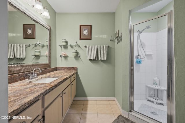 1701 THE GREENS Way 1923, Jacksonville Beach, FL 32250