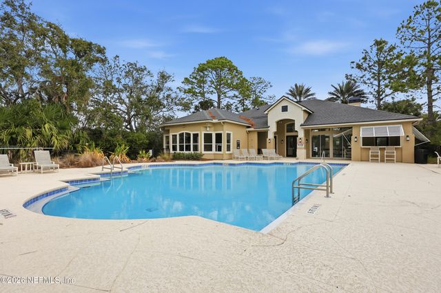 1701 THE GREENS Way 1923, Jacksonville Beach, FL 32250