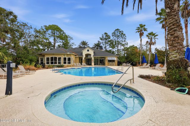 1701 THE GREENS Way 1923, Jacksonville Beach, FL 32250