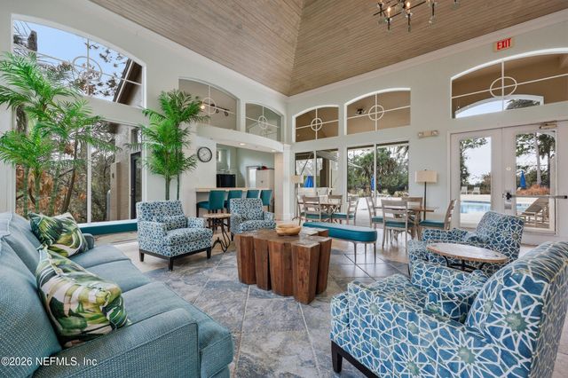 1701 THE GREENS Way 1923, Jacksonville Beach, FL 32250