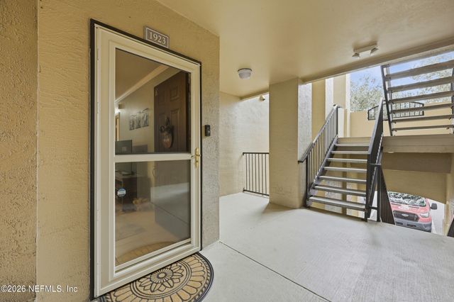 1701 THE GREENS Way 1923, Jacksonville Beach, FL 32250