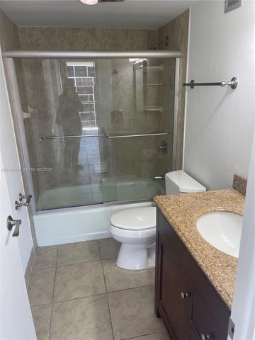 1901 Brickell Ave B1504, Miami, FL 33129