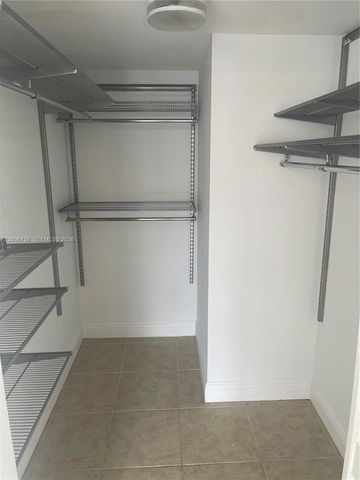 1901 Brickell Ave B1504, Miami, FL 33129