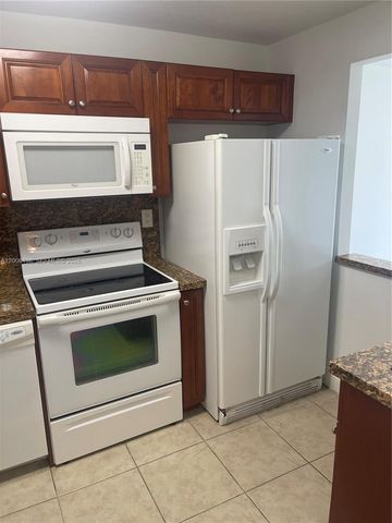 1901 Brickell Ave B1504, Miami, FL 33129