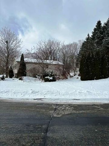 1105 Mc Coy Park ROAD, Fort Atkinson, WI 53538