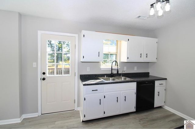 680 680 Artic, Oak Grove, KY 42262