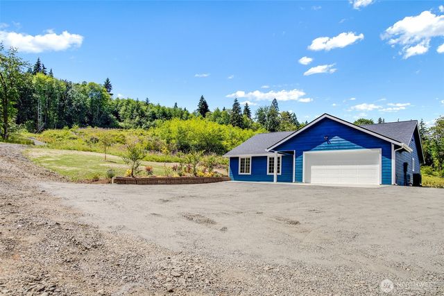 252 Wake Robin Lane, Longview, WA 98632
