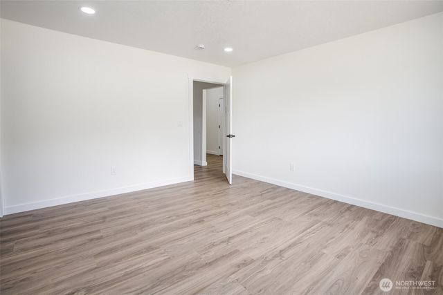 252 Wake Robin Lane, Longview, WA 98632