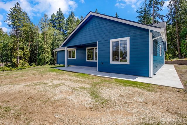 252 Wake Robin Lane, Longview, WA 98632
