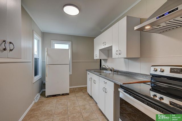 3857 Vinton Street, Omaha, NE 68105