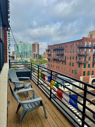 1601 S indiana Avenue 505, Chicago, IL 60616