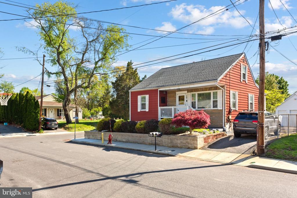 19 FRANCIS ST, Wrightstown, NJ 08562