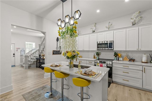 205 Cedar ST, Suffolk, VA 23434