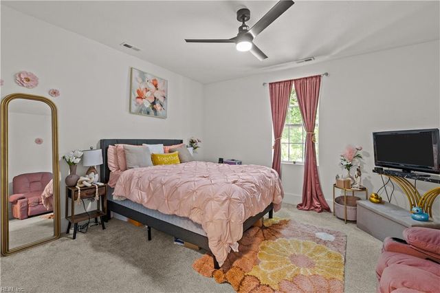 205 Cedar ST, Suffolk, VA 23434