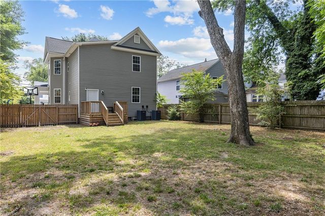 205 Cedar ST, Suffolk, VA 23434
