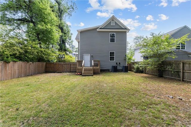 205 Cedar ST, Suffolk, VA 23434