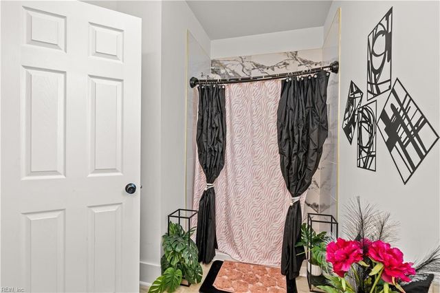 205 Cedar ST, Suffolk, VA 23434