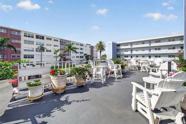 5555 GULF BOULEVARD 402, St Pete Beach, FL 33706