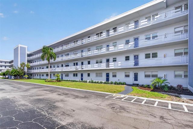 5555 GULF BOULEVARD 402, St Pete Beach, FL 33706