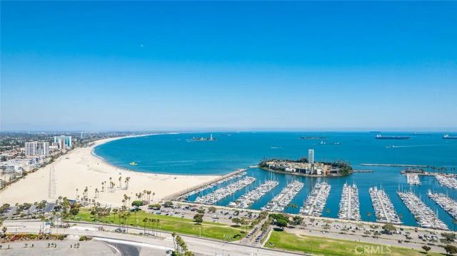 327 Chestnut Avenue 102, Long Beach, CA 90802